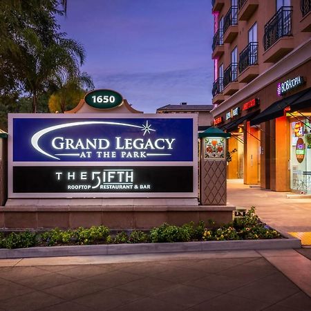 Grand Legacy At The Park Hotell Anaheim Eksteriør bilde